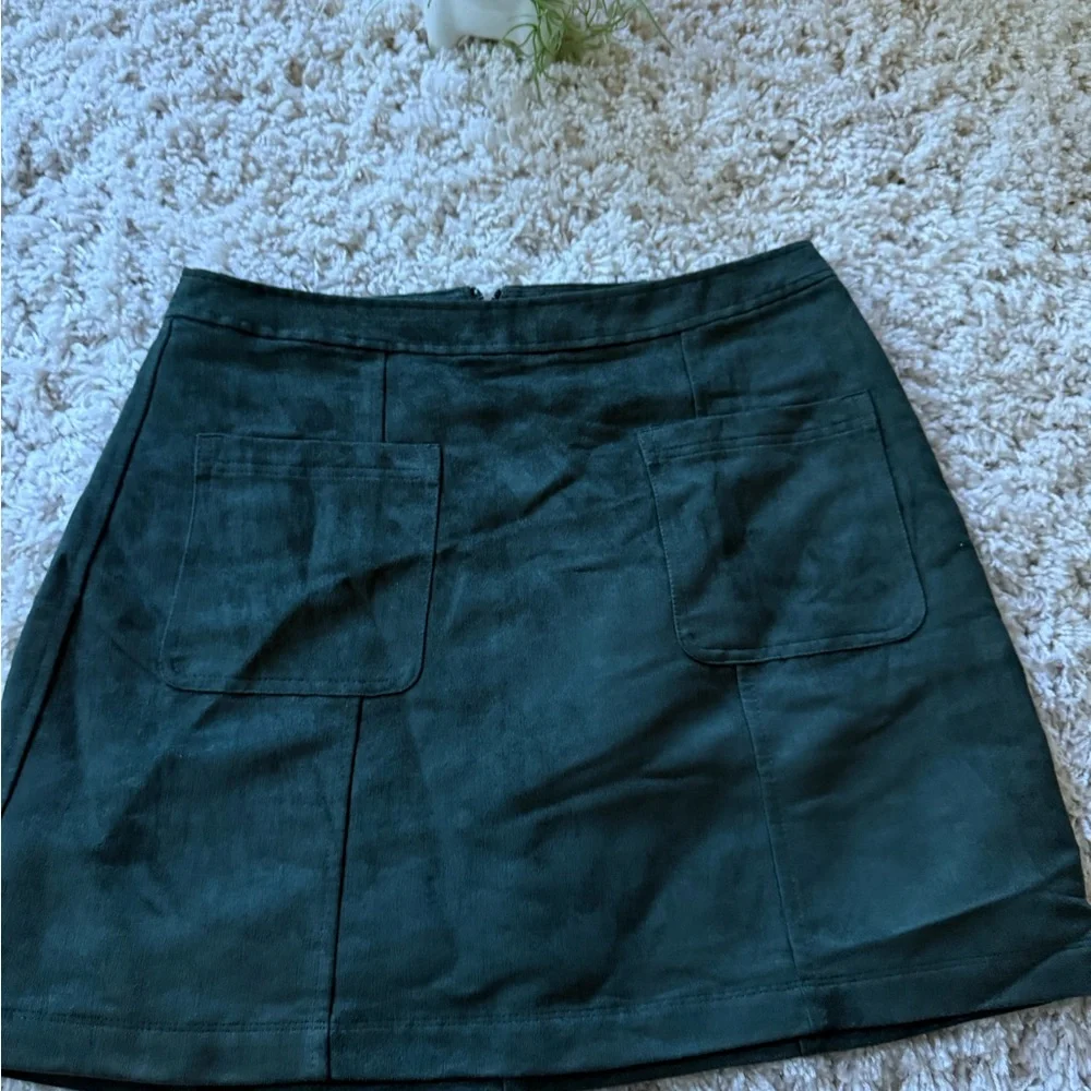 Old Navy Green A-Line Mini Skirt Casual - Picture 1 of 7